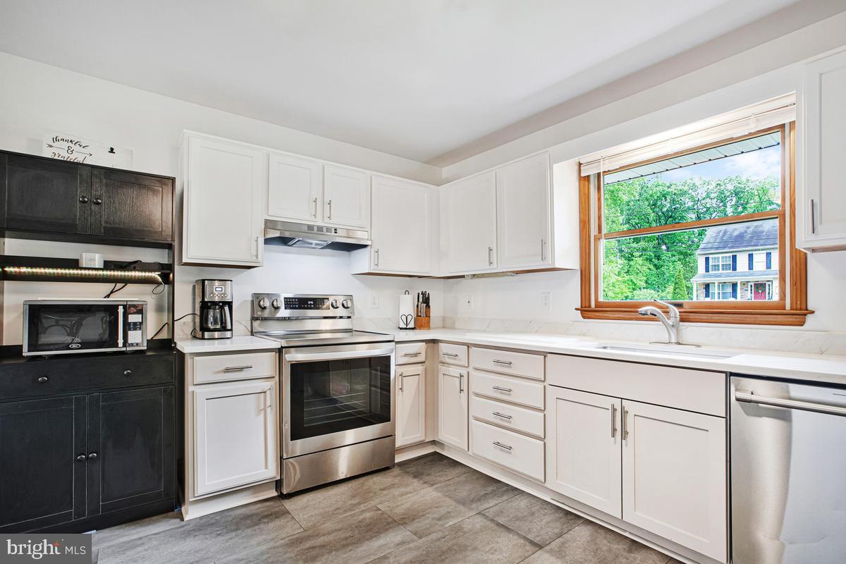 BARBARA HEIGHTS - Residential