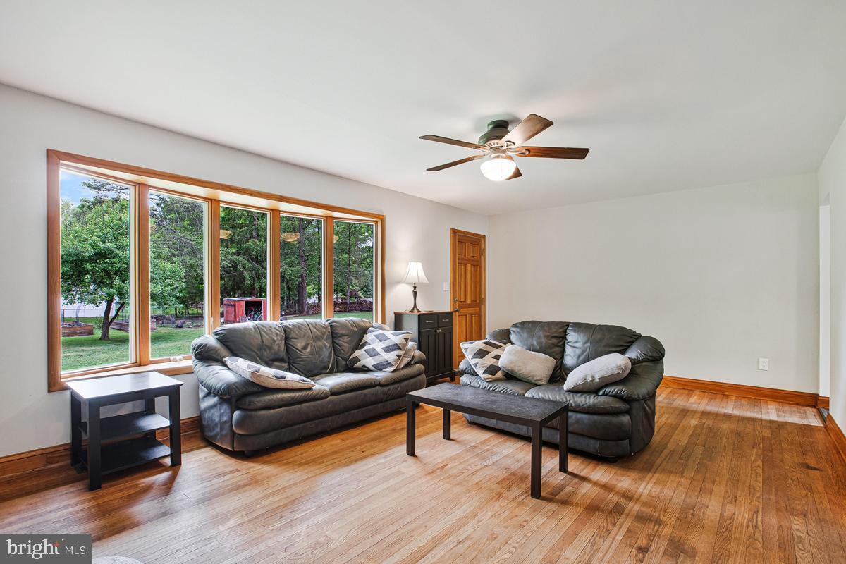 BARBARA HEIGHTS - Residential