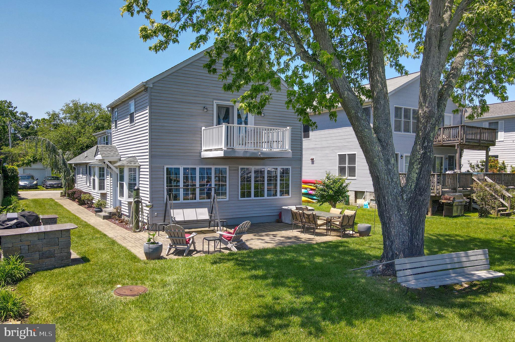 SELBY ON THE BAY - Residential