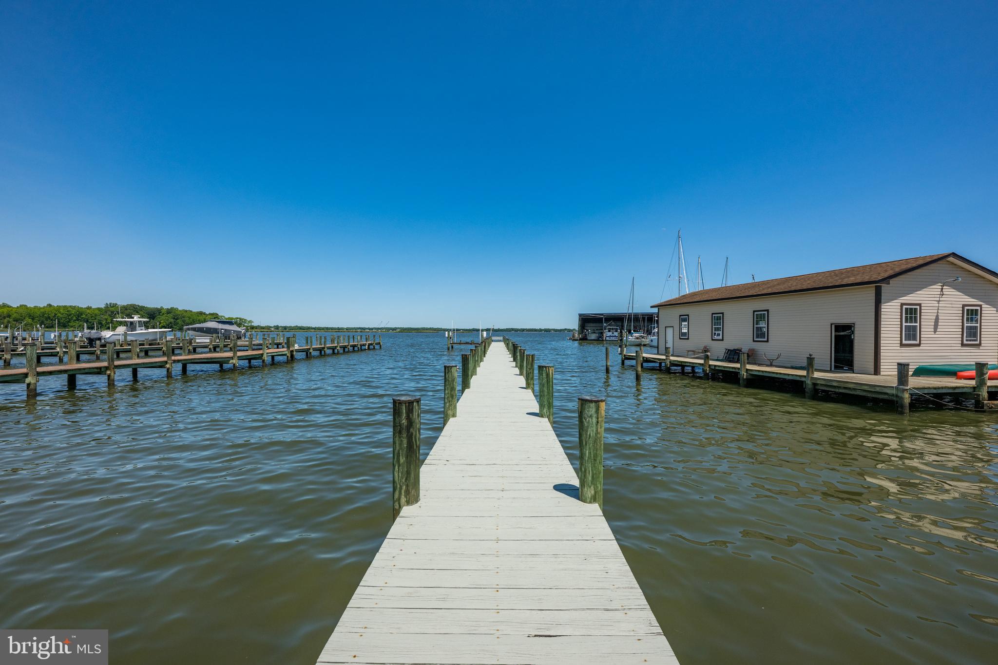 SELBY ON THE BAY - Residential