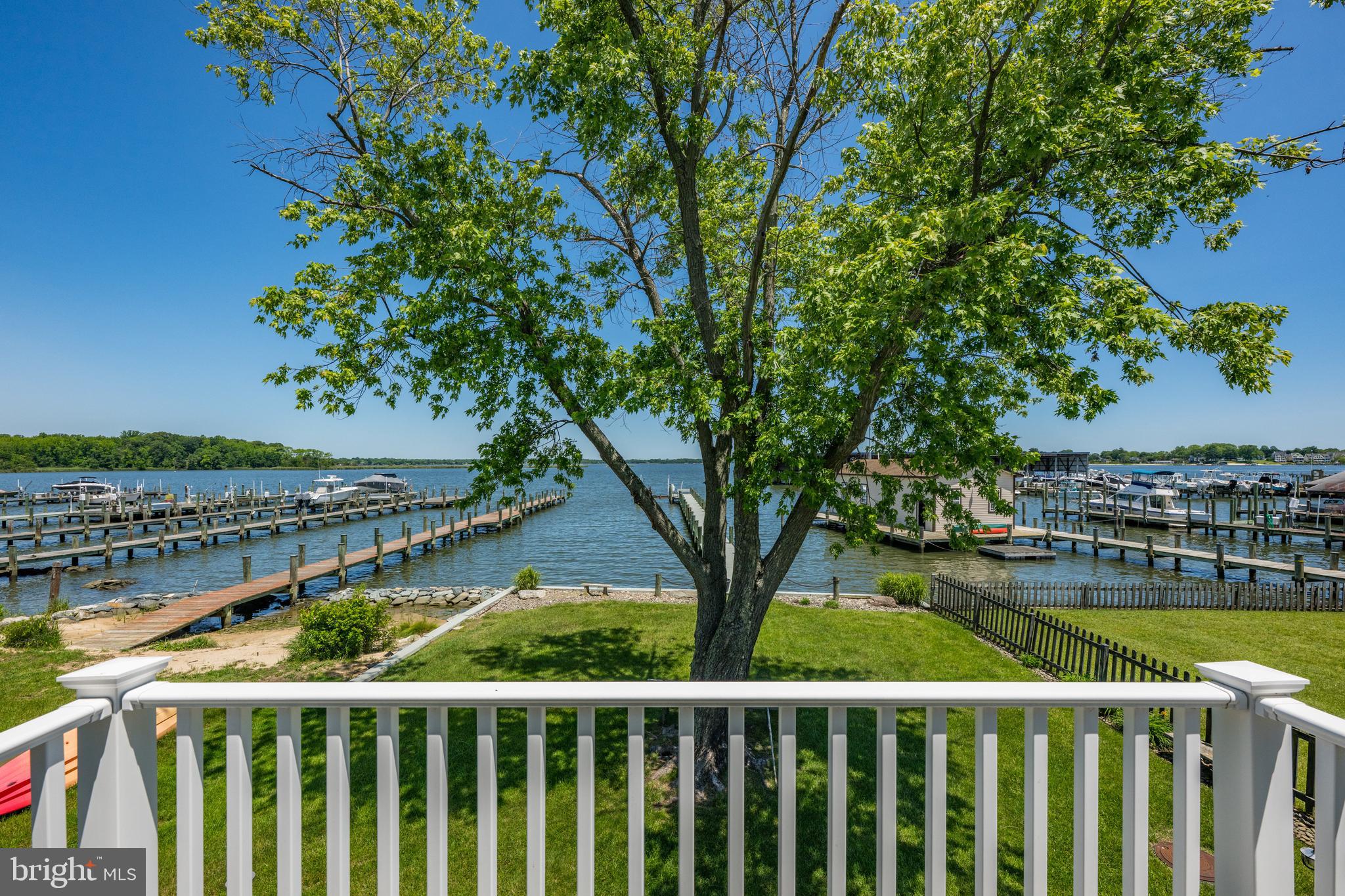 SELBY ON THE BAY - Residential