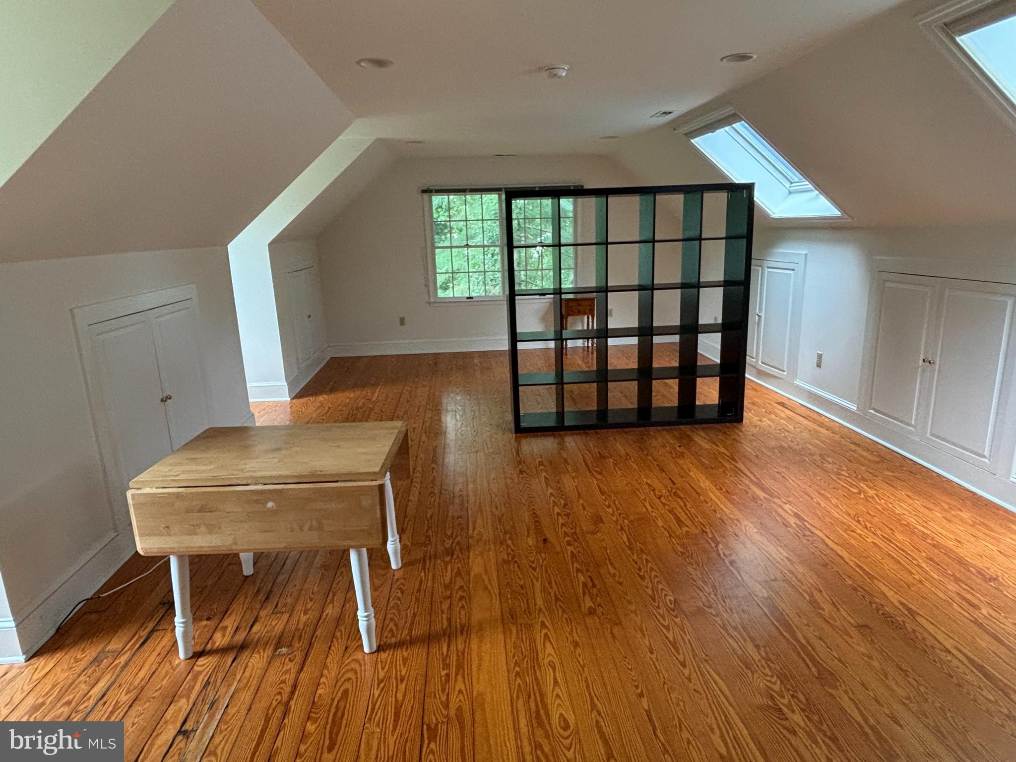 BELLEVUE - Residential Lease