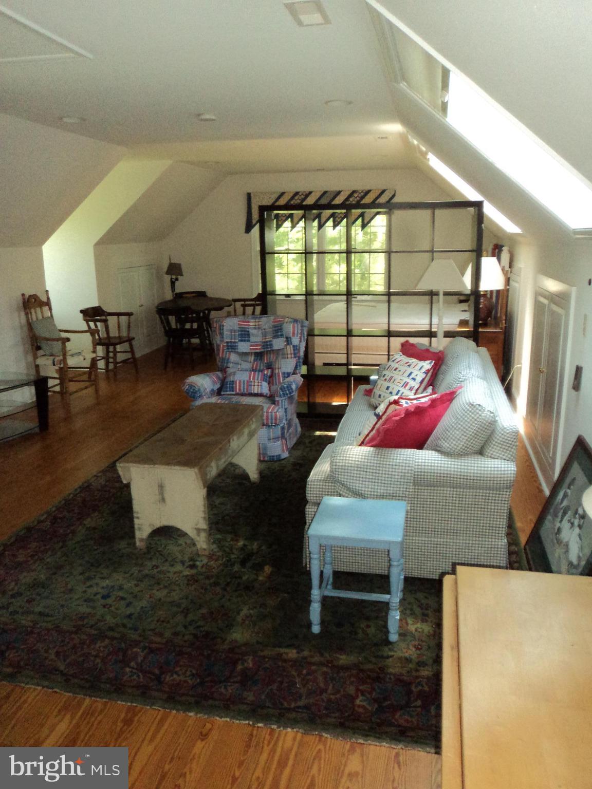 BELLEVUE - Residential Lease