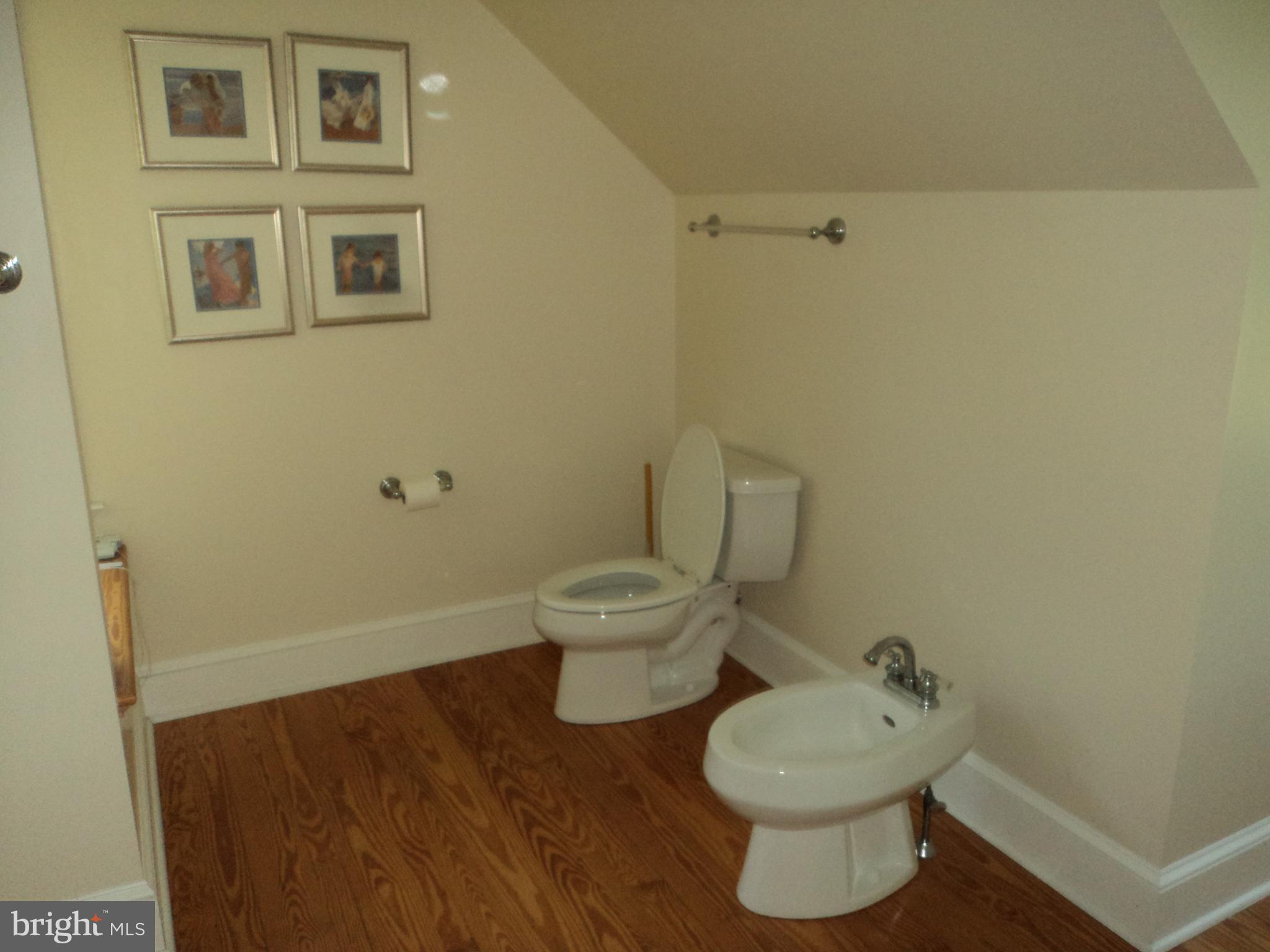 BELLEVUE - Residential Lease