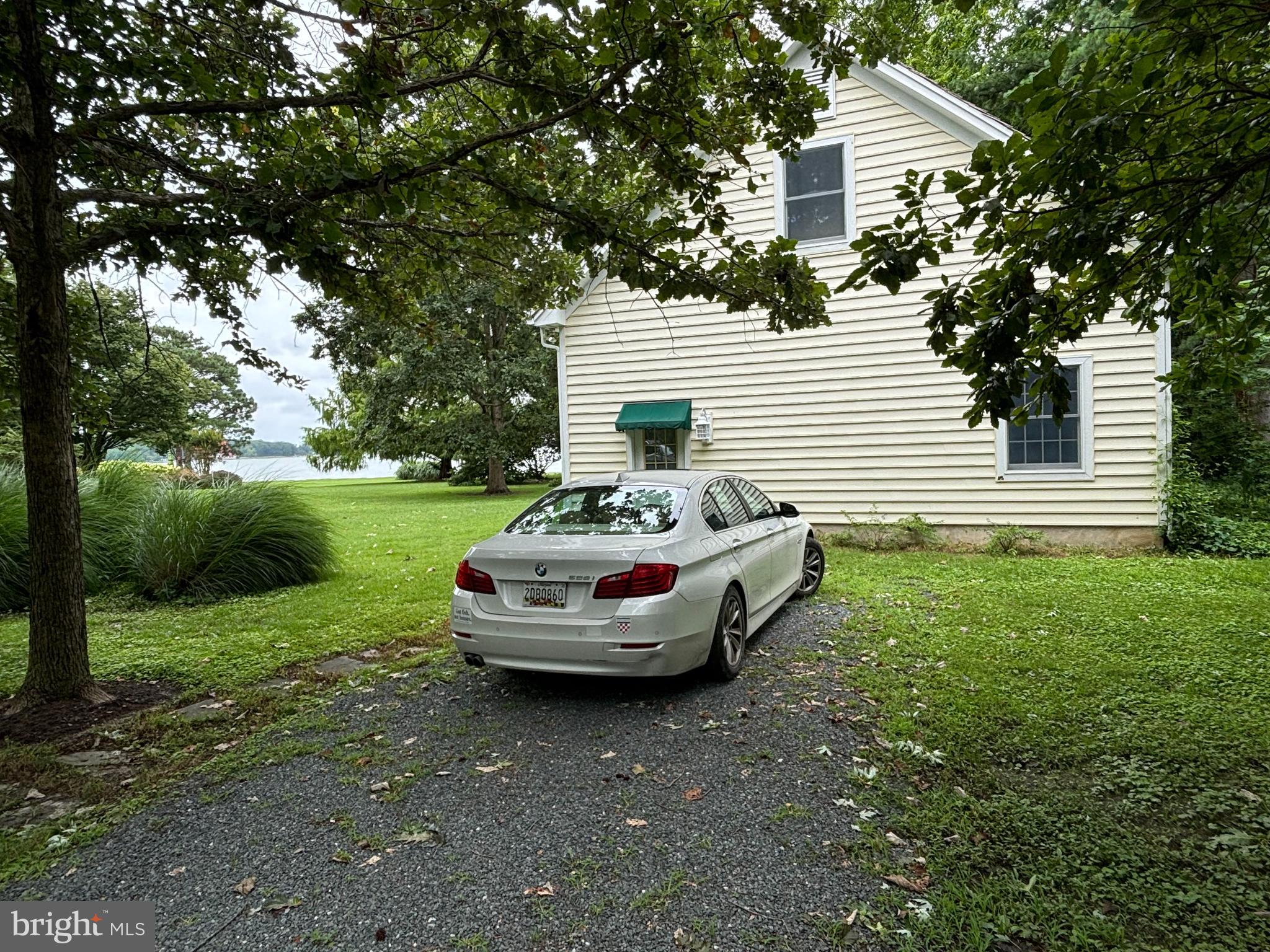 BELLEVUE - Residential Lease