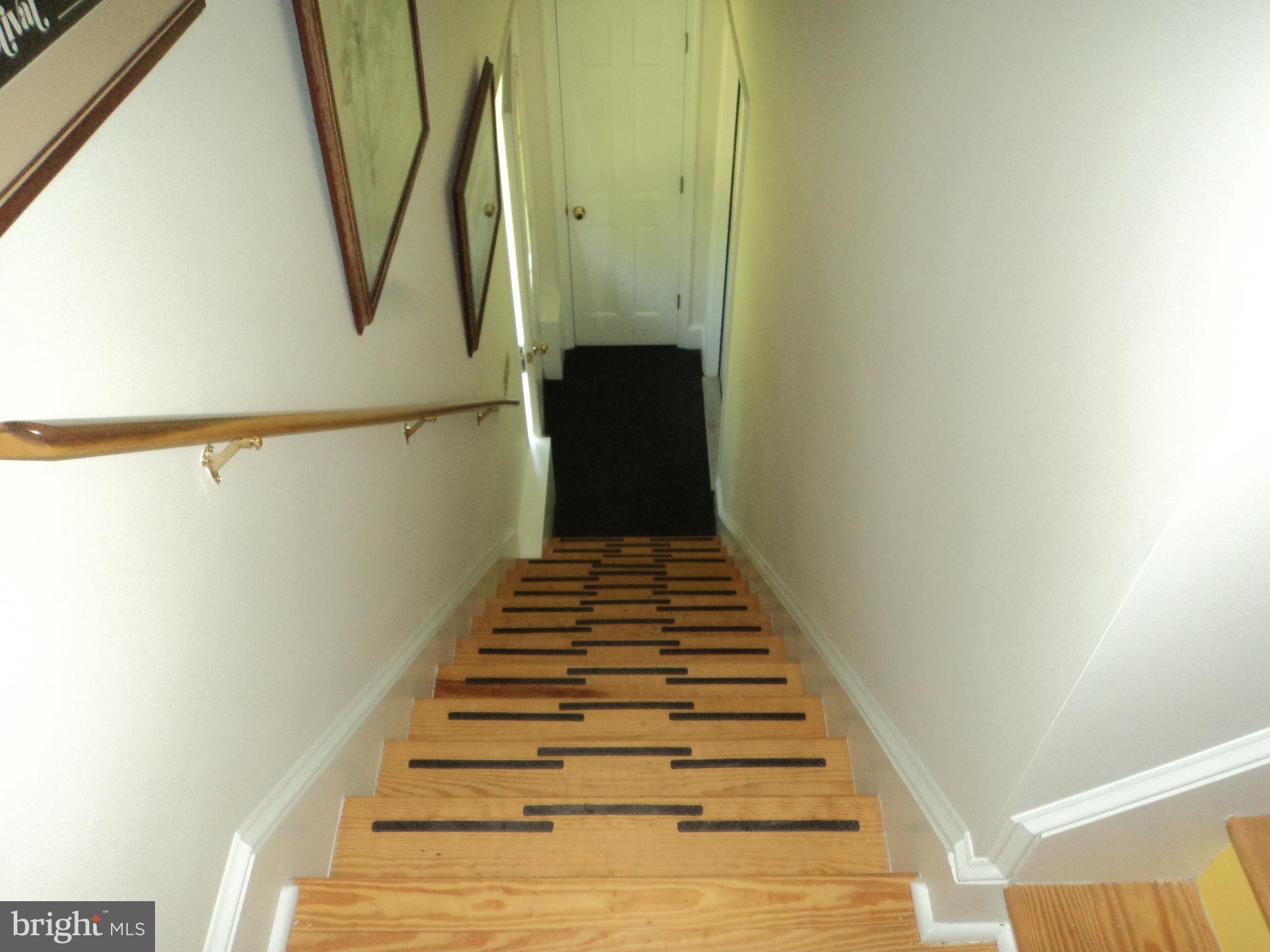 BELLEVUE - Residential Lease