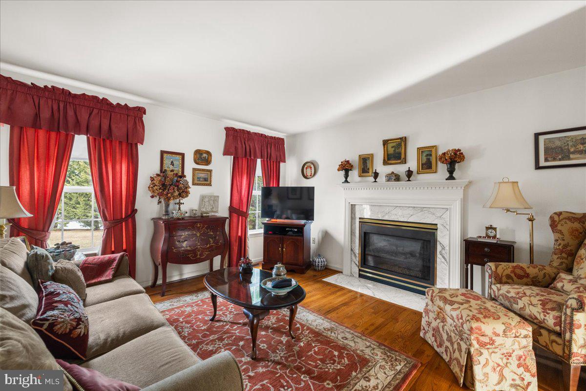 SARATOGA MEADOWS - Residential