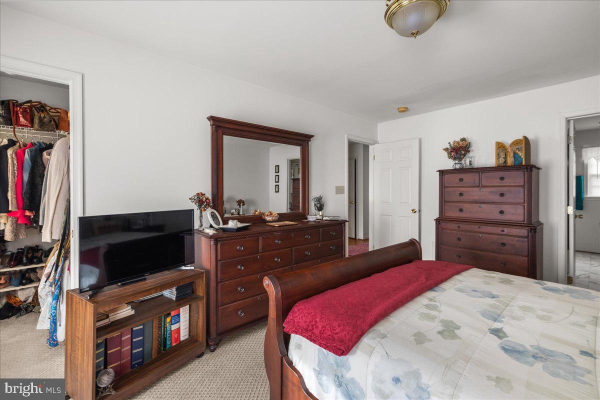 SARATOGA MEADOWS - Residential