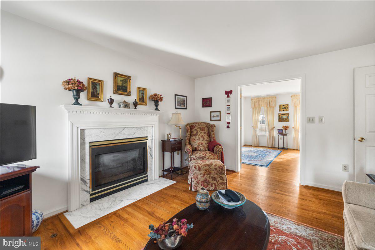 SARATOGA MEADOWS - Residential