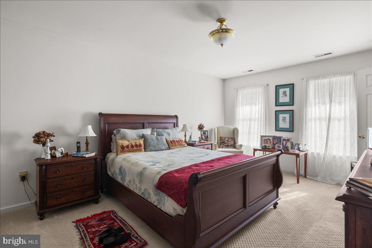 SARATOGA MEADOWS - Residential