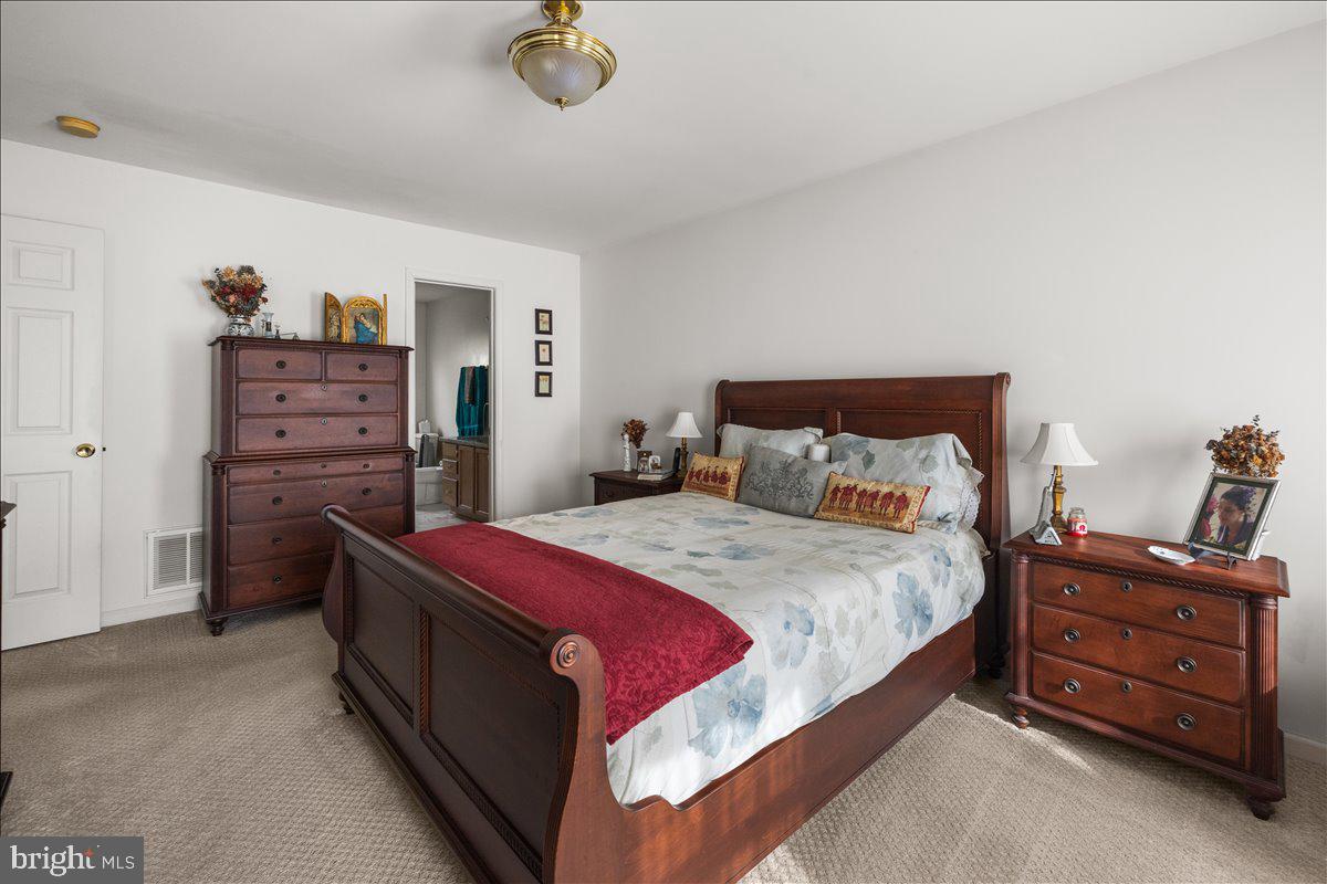 SARATOGA MEADOWS - Residential