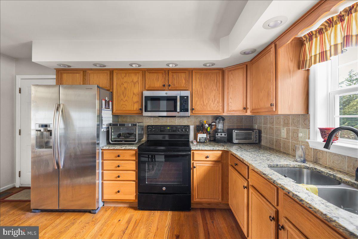 SARATOGA MEADOWS - Residential