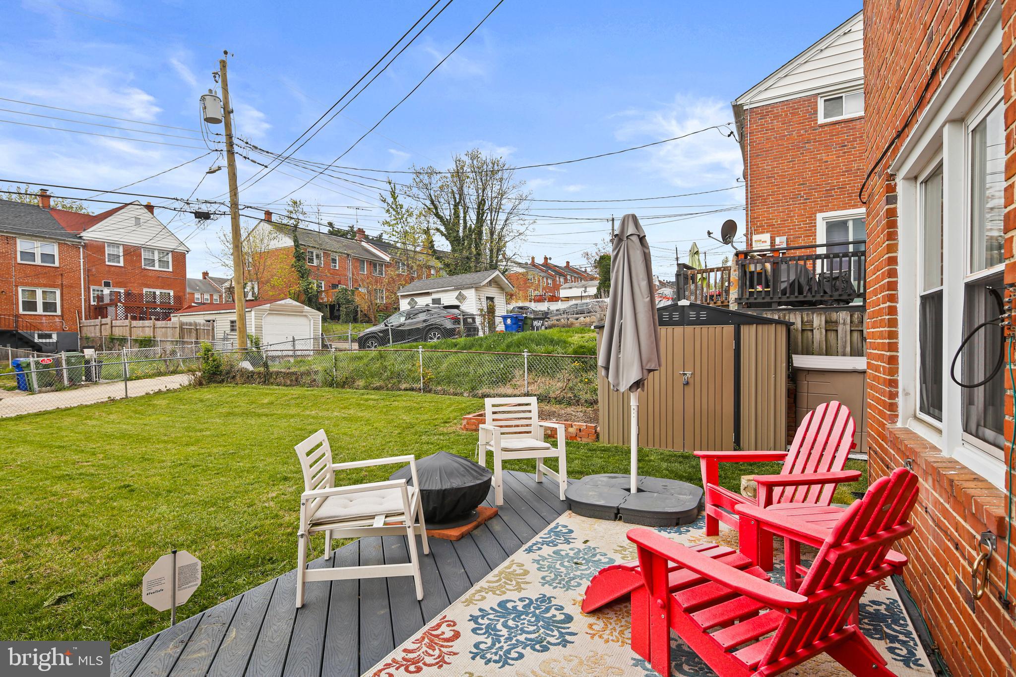 IDLEWOOD - Residential