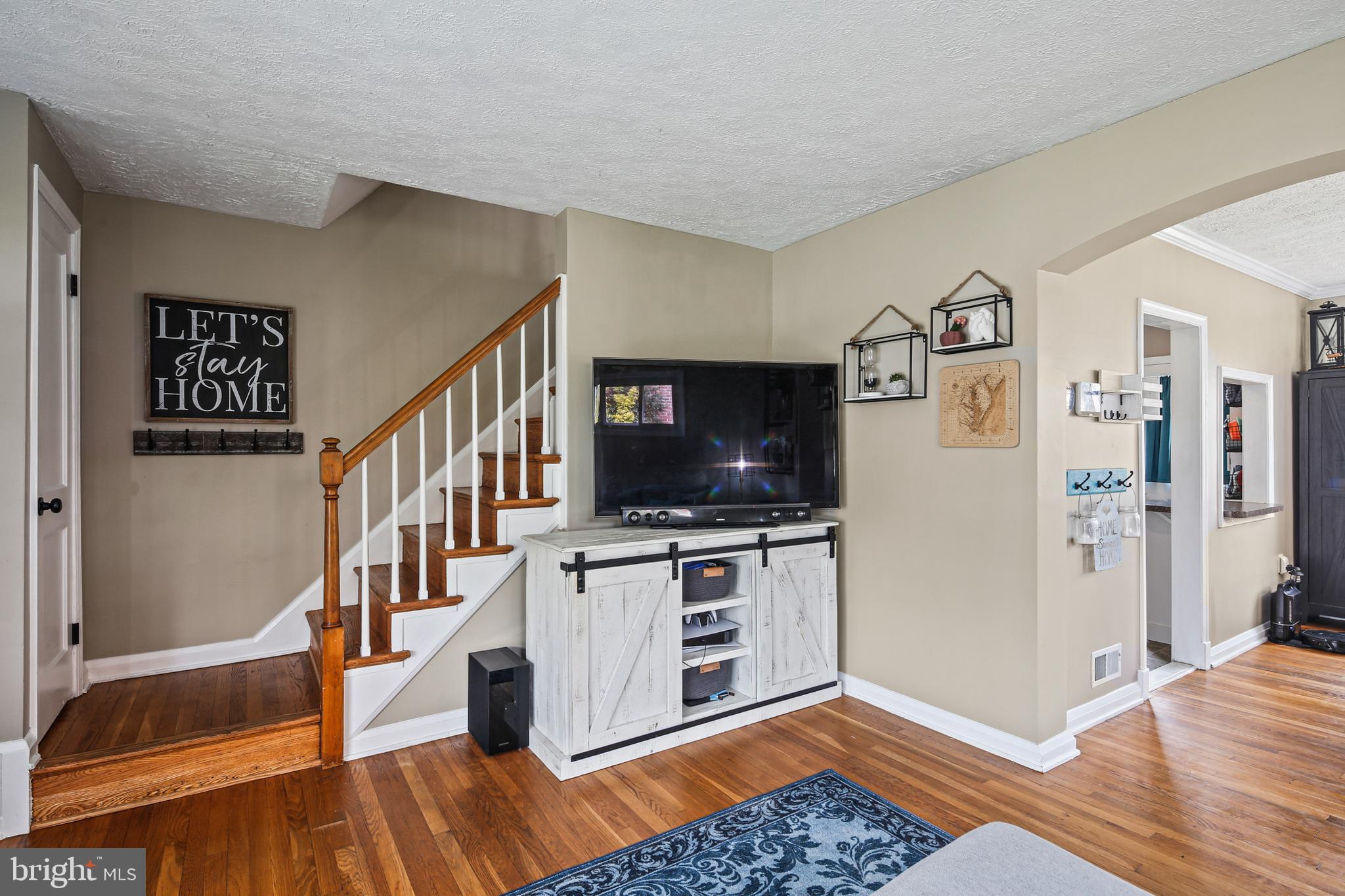 IDLEWOOD - Residential