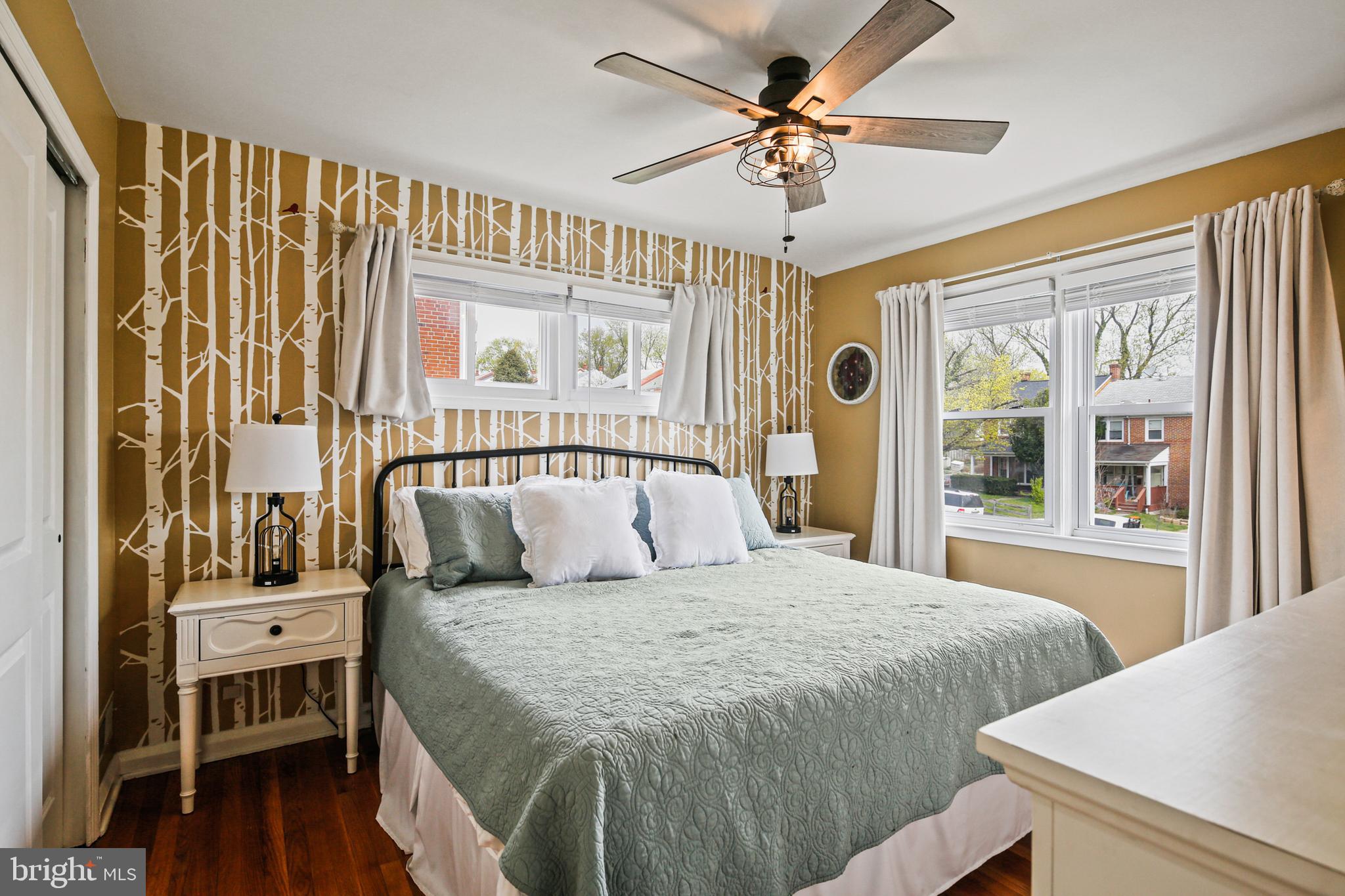 IDLEWOOD - Residential