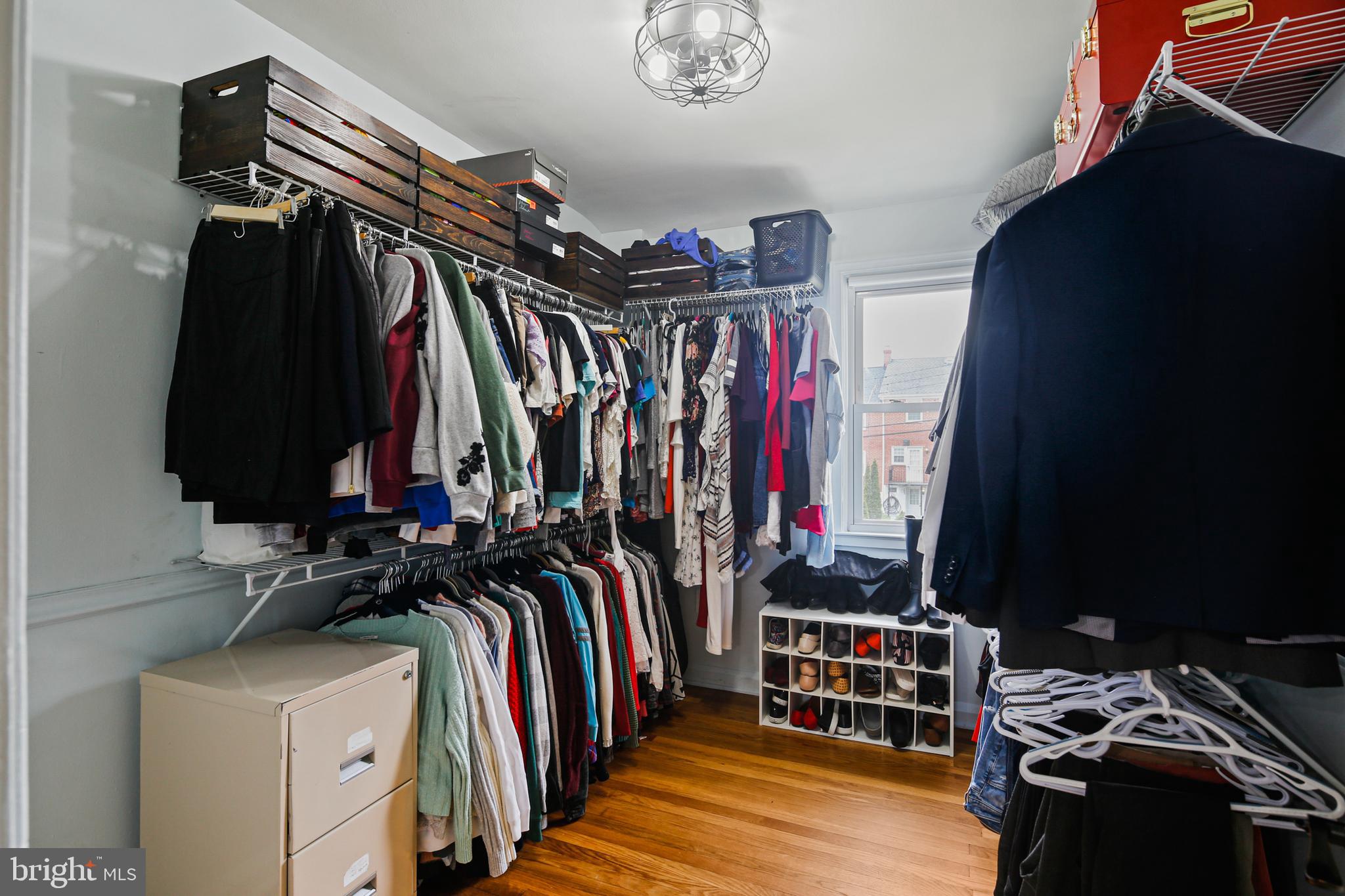 IDLEWOOD - Residential