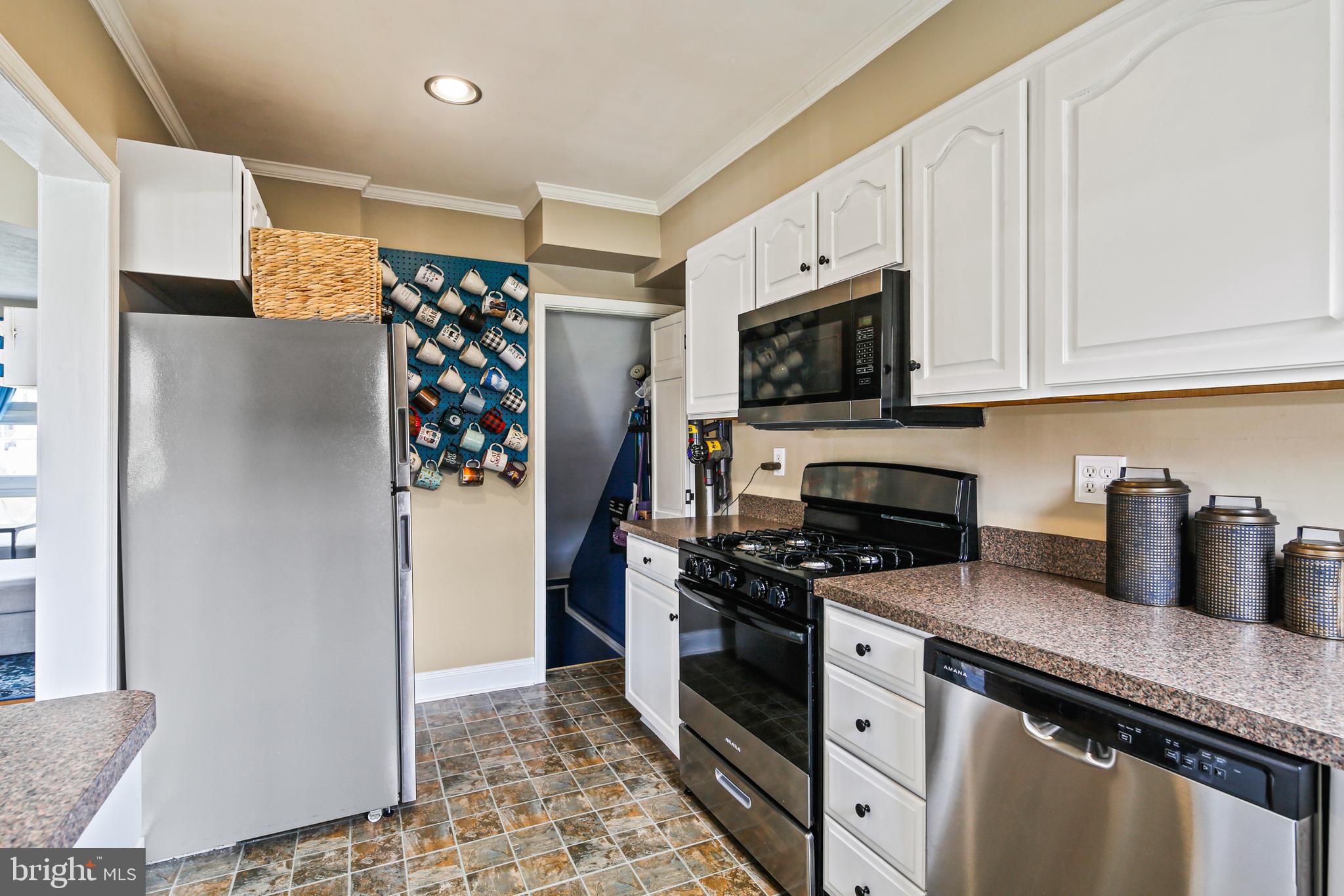 IDLEWOOD - Residential