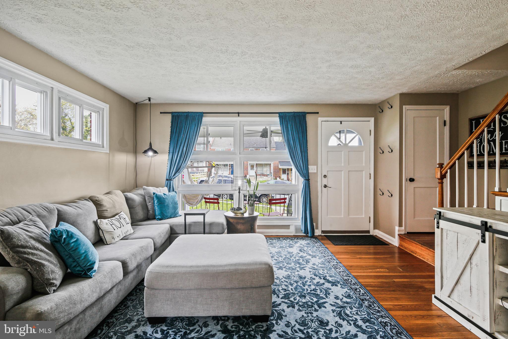 IDLEWOOD - Residential