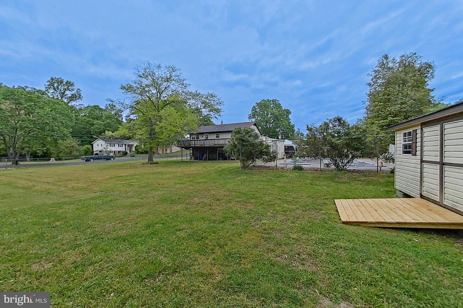 CAPITAL ESTATES - Residential