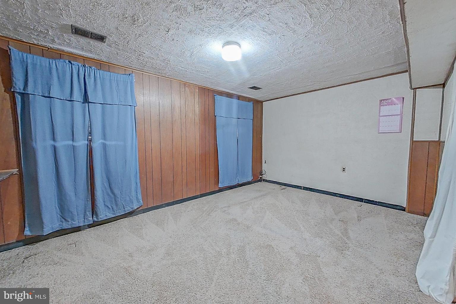 CAPITAL ESTATES - Residential