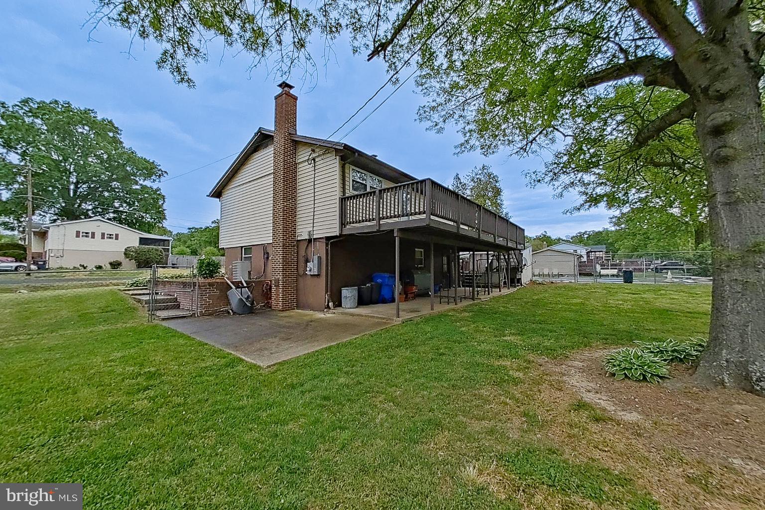 CAPITAL ESTATES - Residential