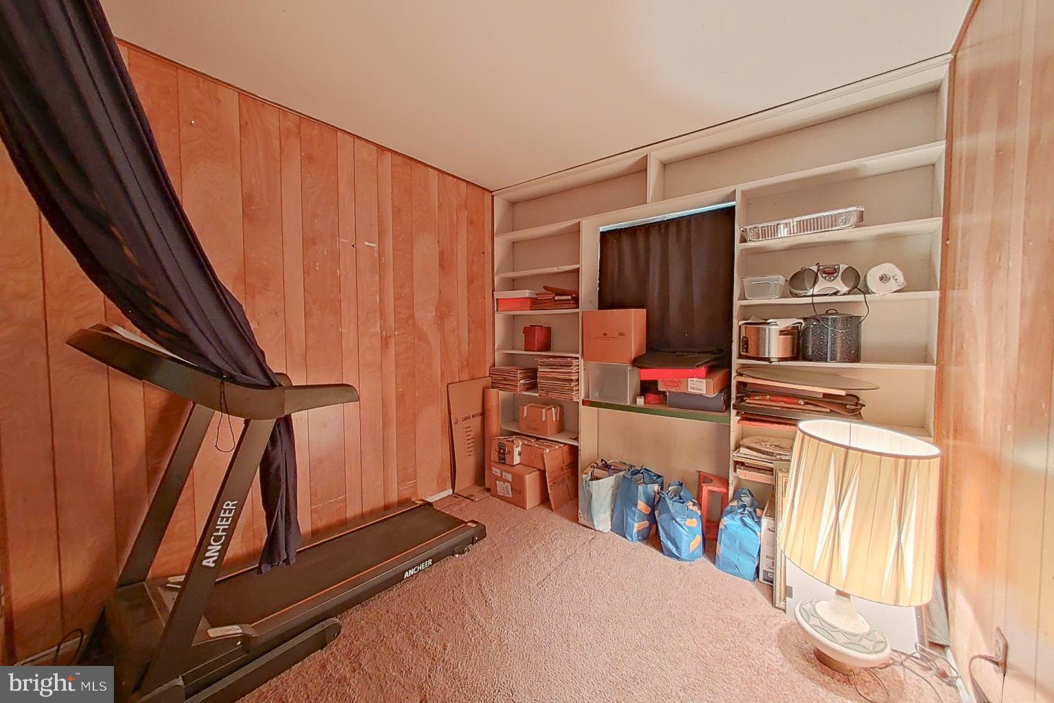 CAPITAL ESTATES - Residential