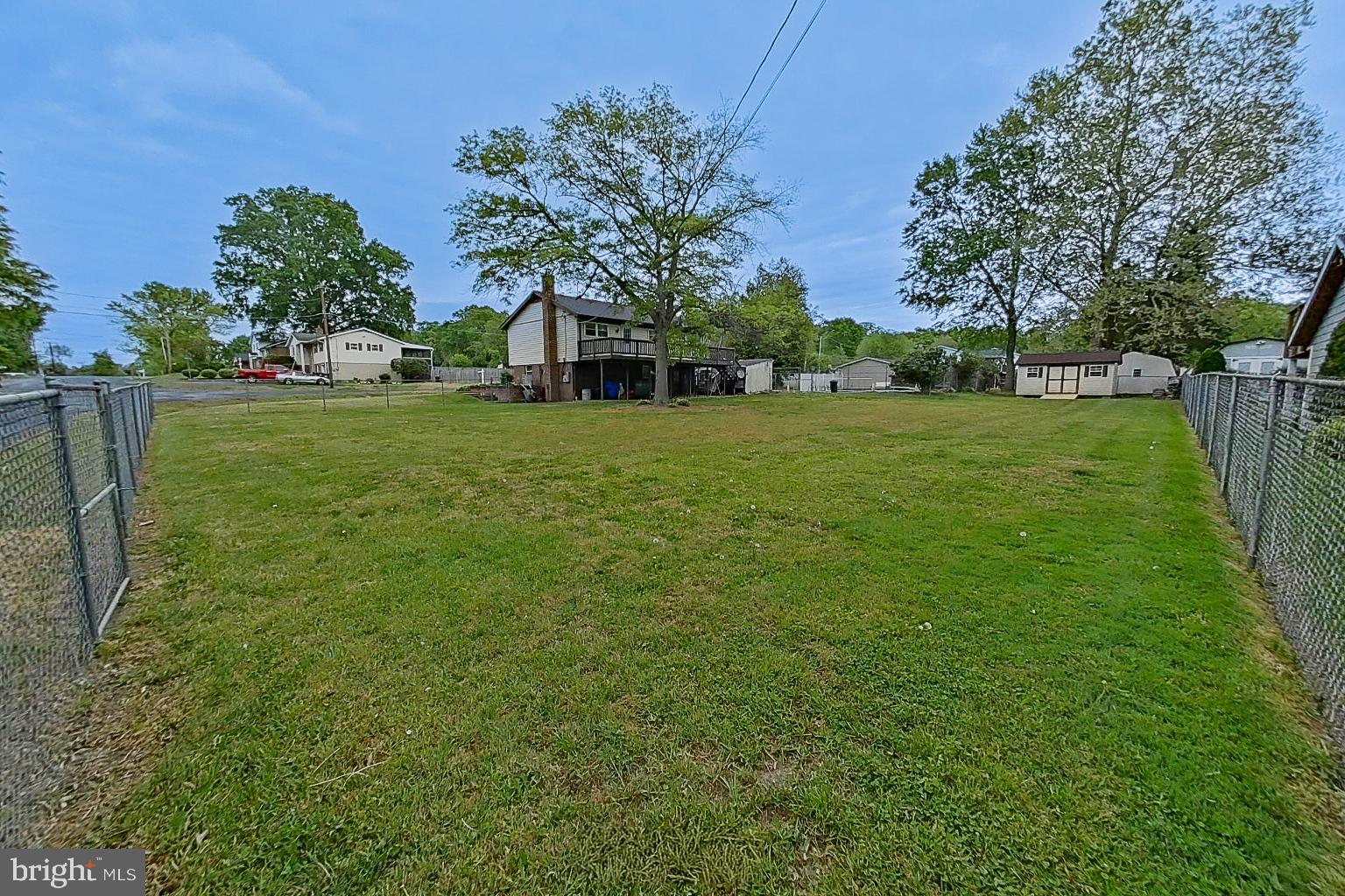 CAPITAL ESTATES - Residential