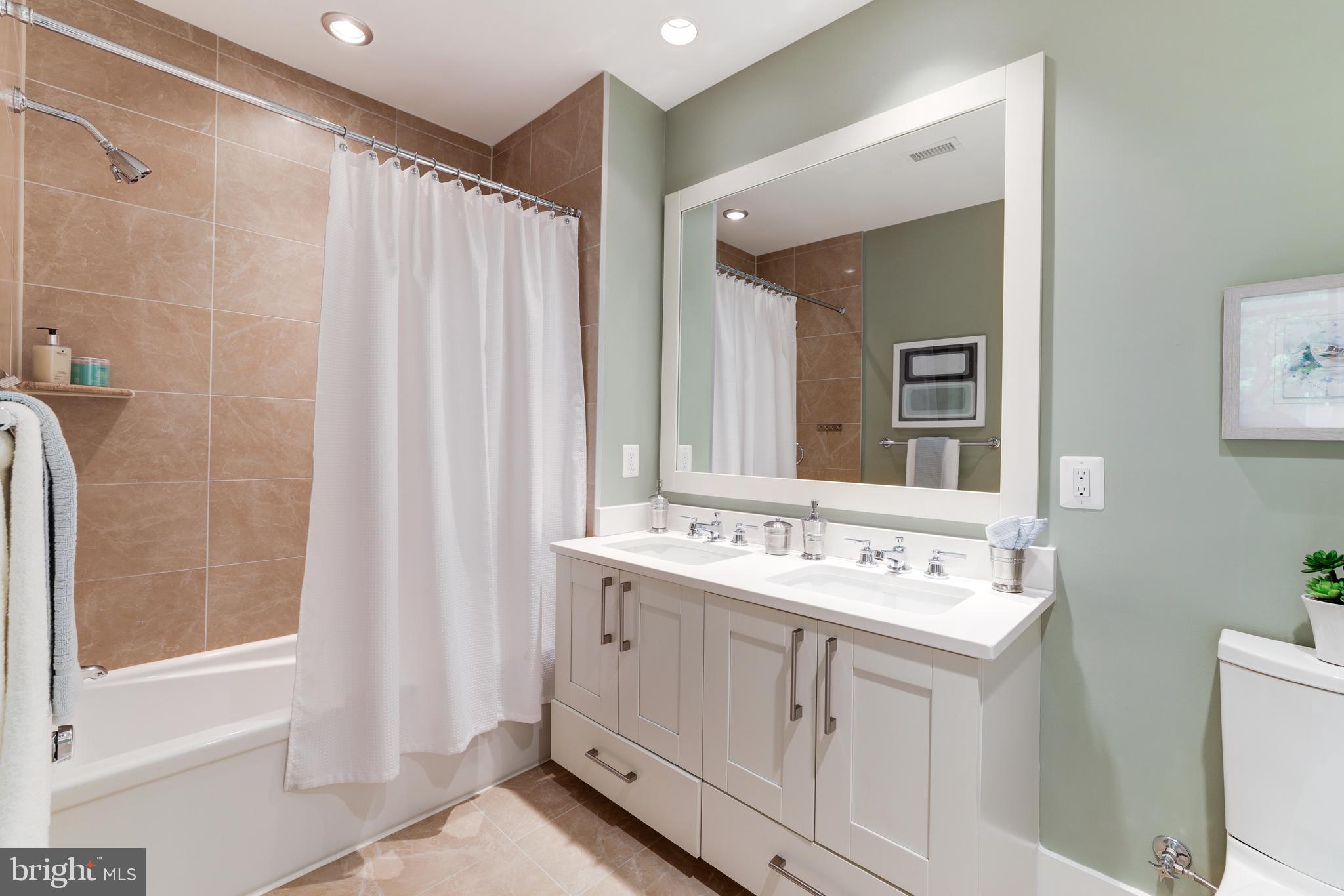 THE ORONOCO - Residential