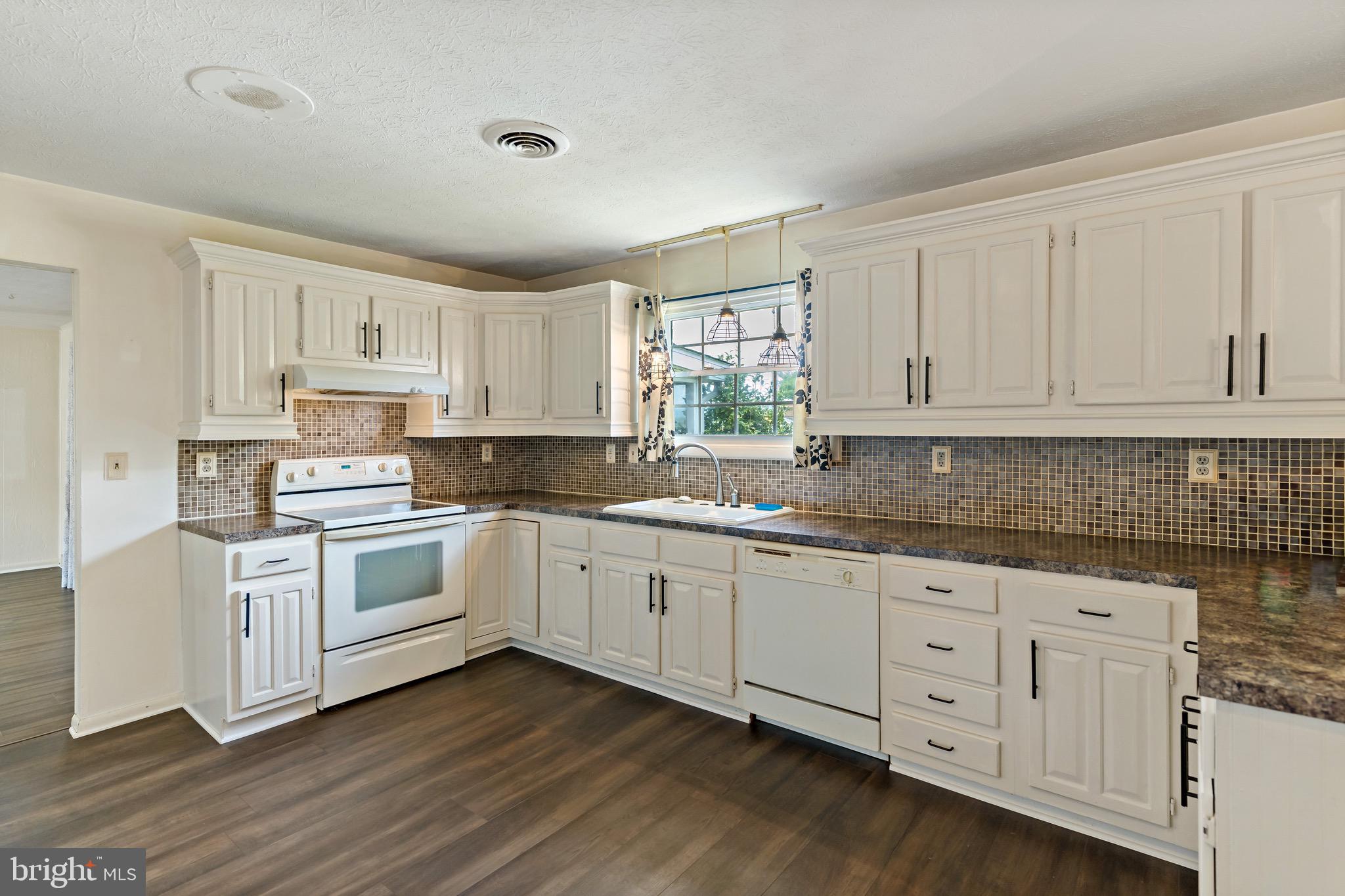 HILLCREST HEIGHTS - Residential