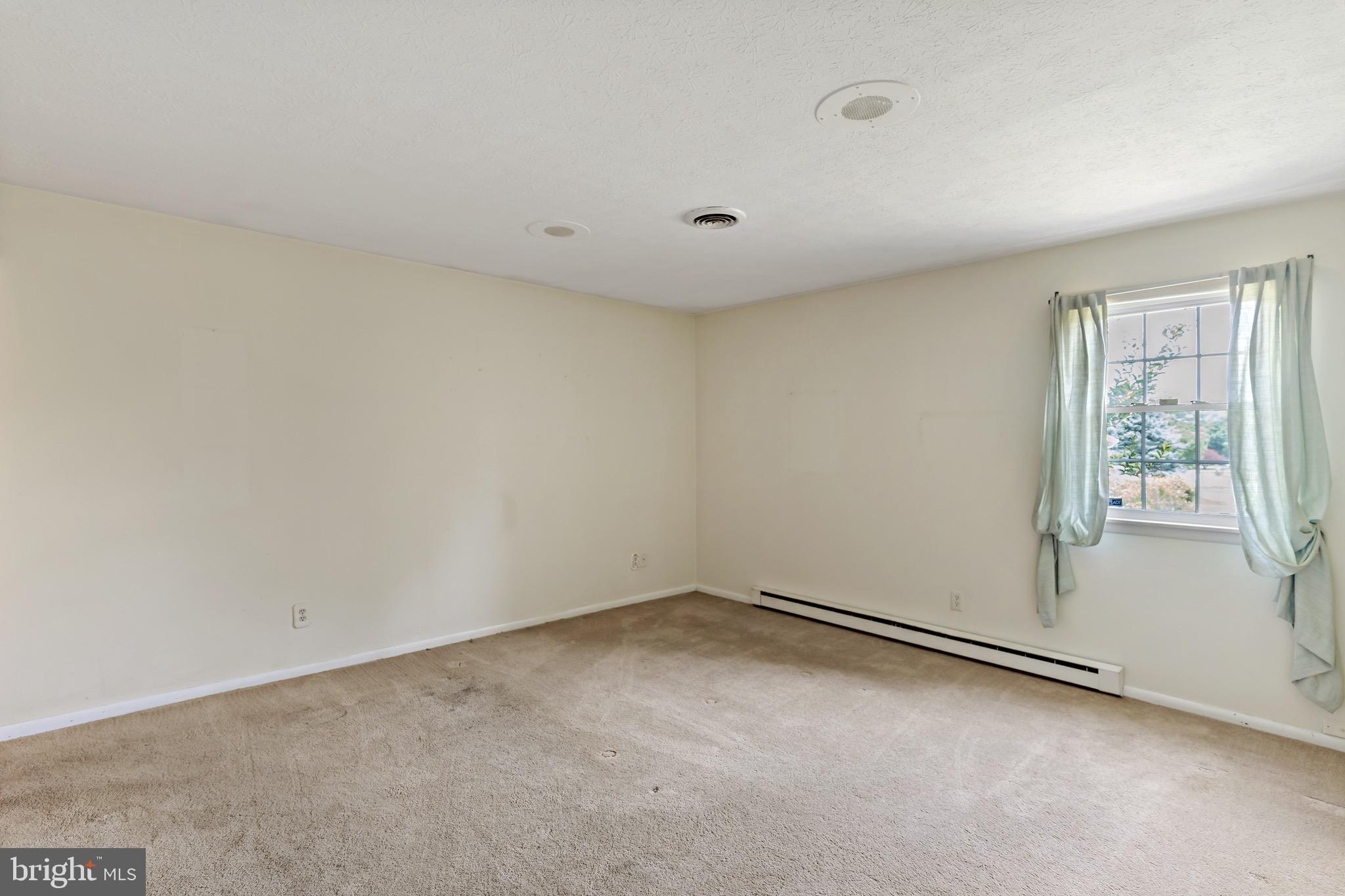 HILLCREST HEIGHTS - Residential