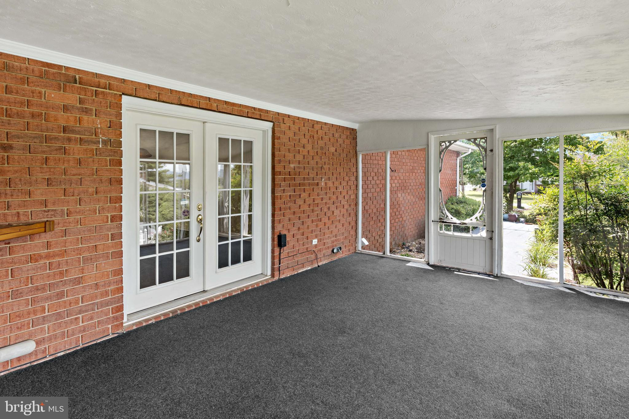 HILLCREST HEIGHTS - Residential