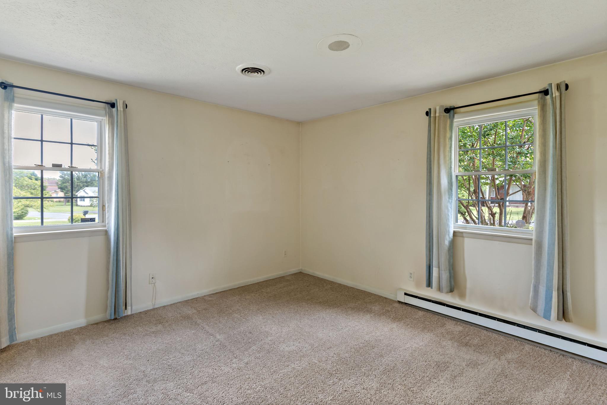 HILLCREST HEIGHTS - Residential