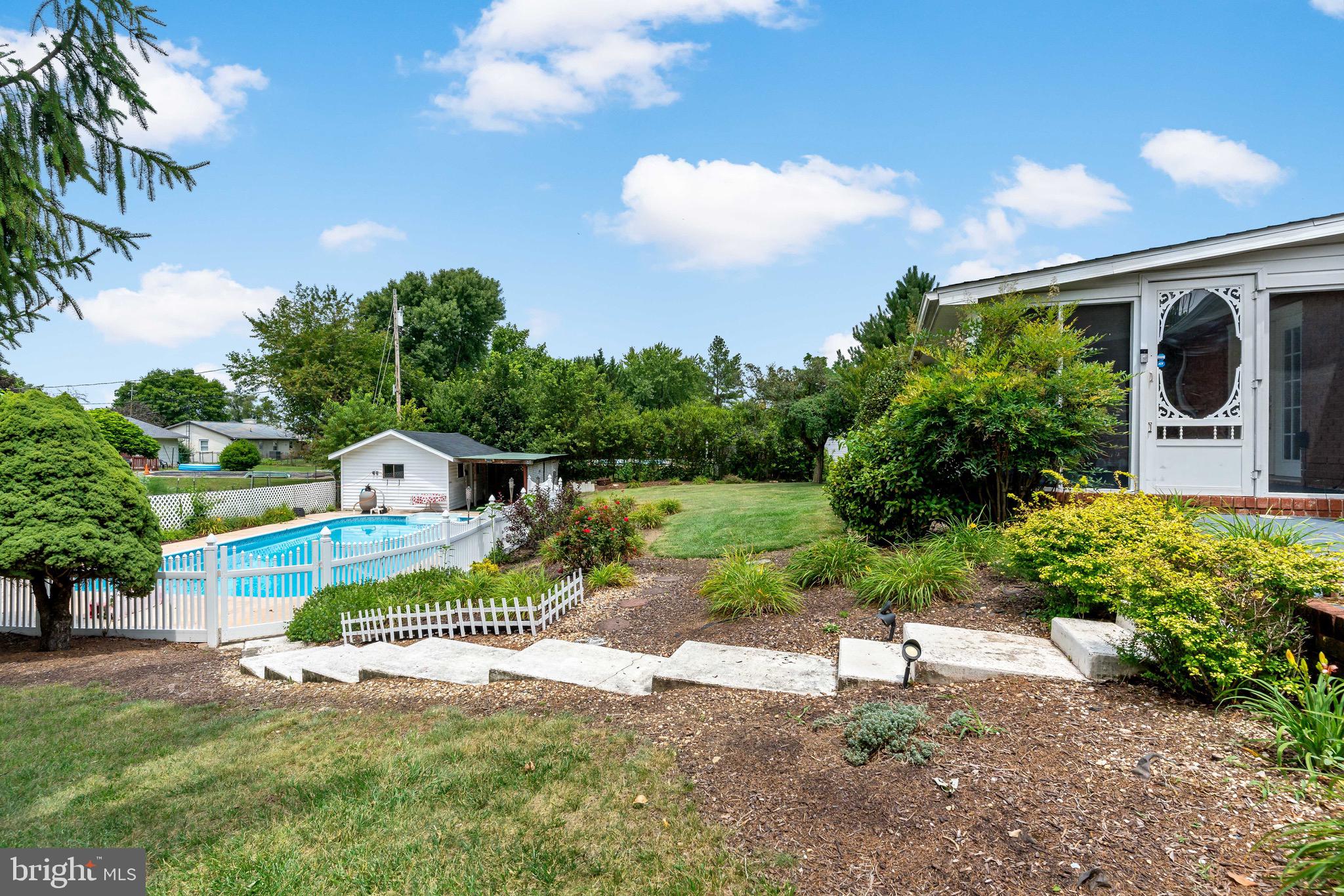 HILLCREST HEIGHTS - Residential