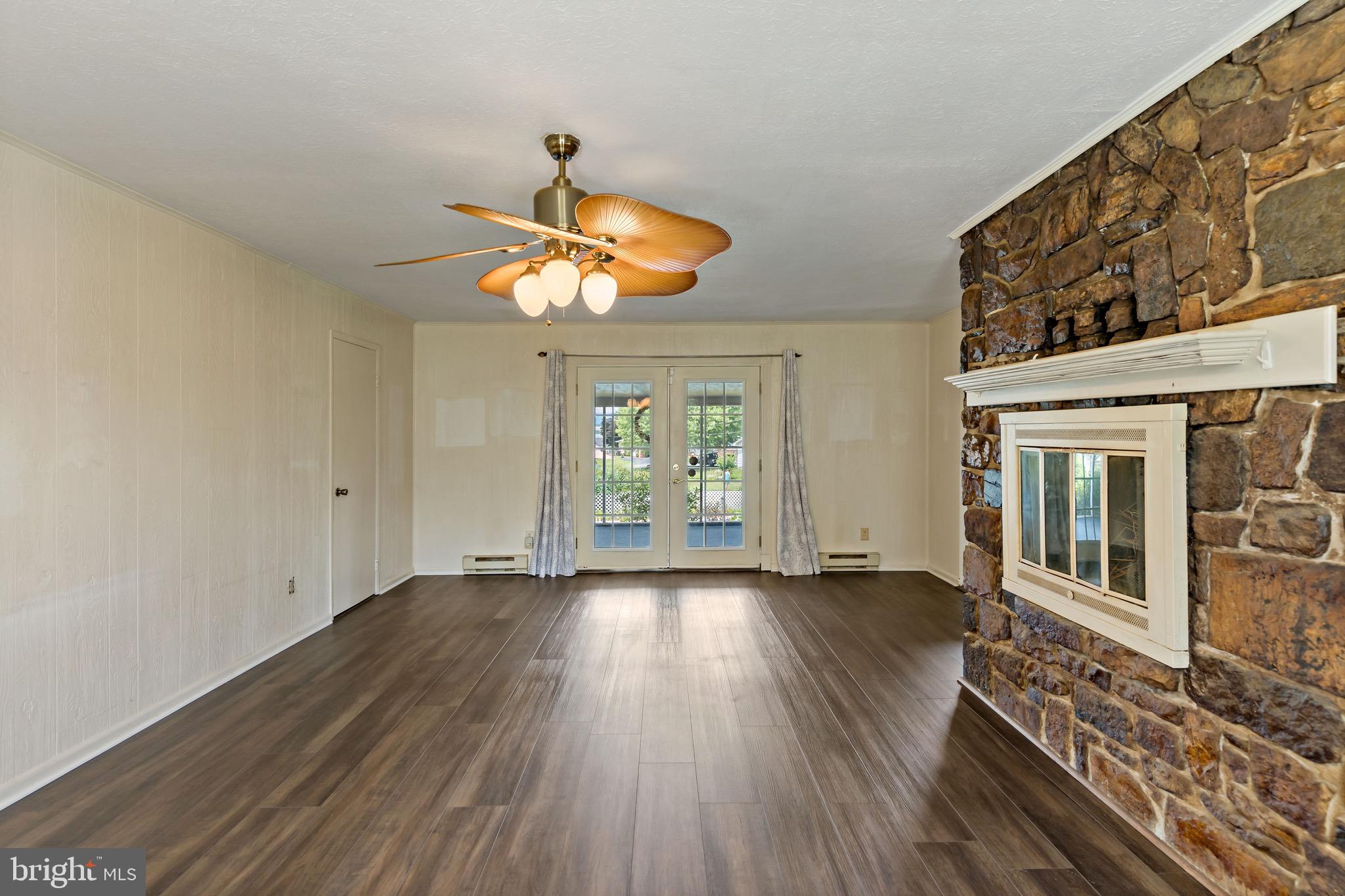 HILLCREST HEIGHTS - Residential