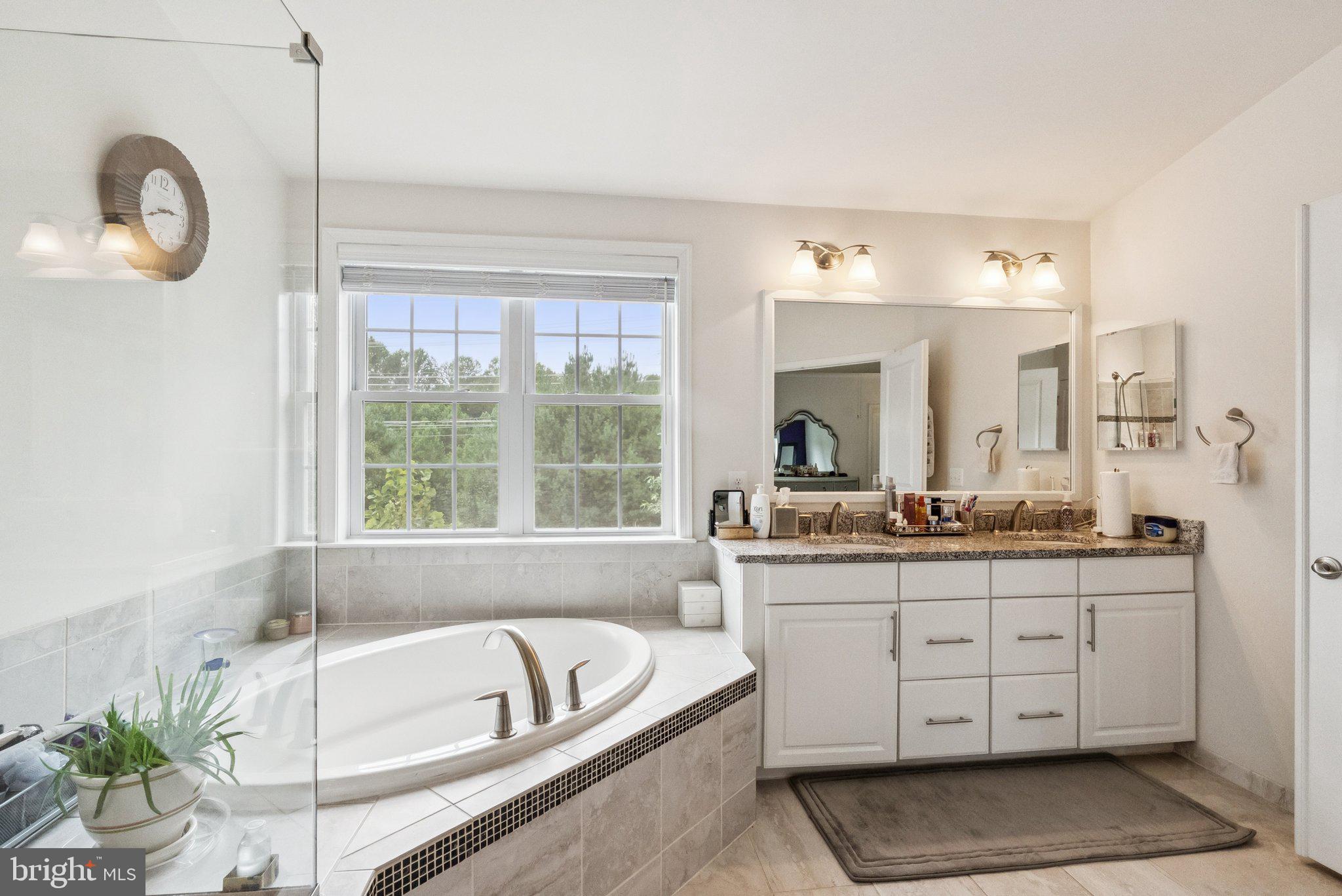 MARLBORO RIDGE - Residential