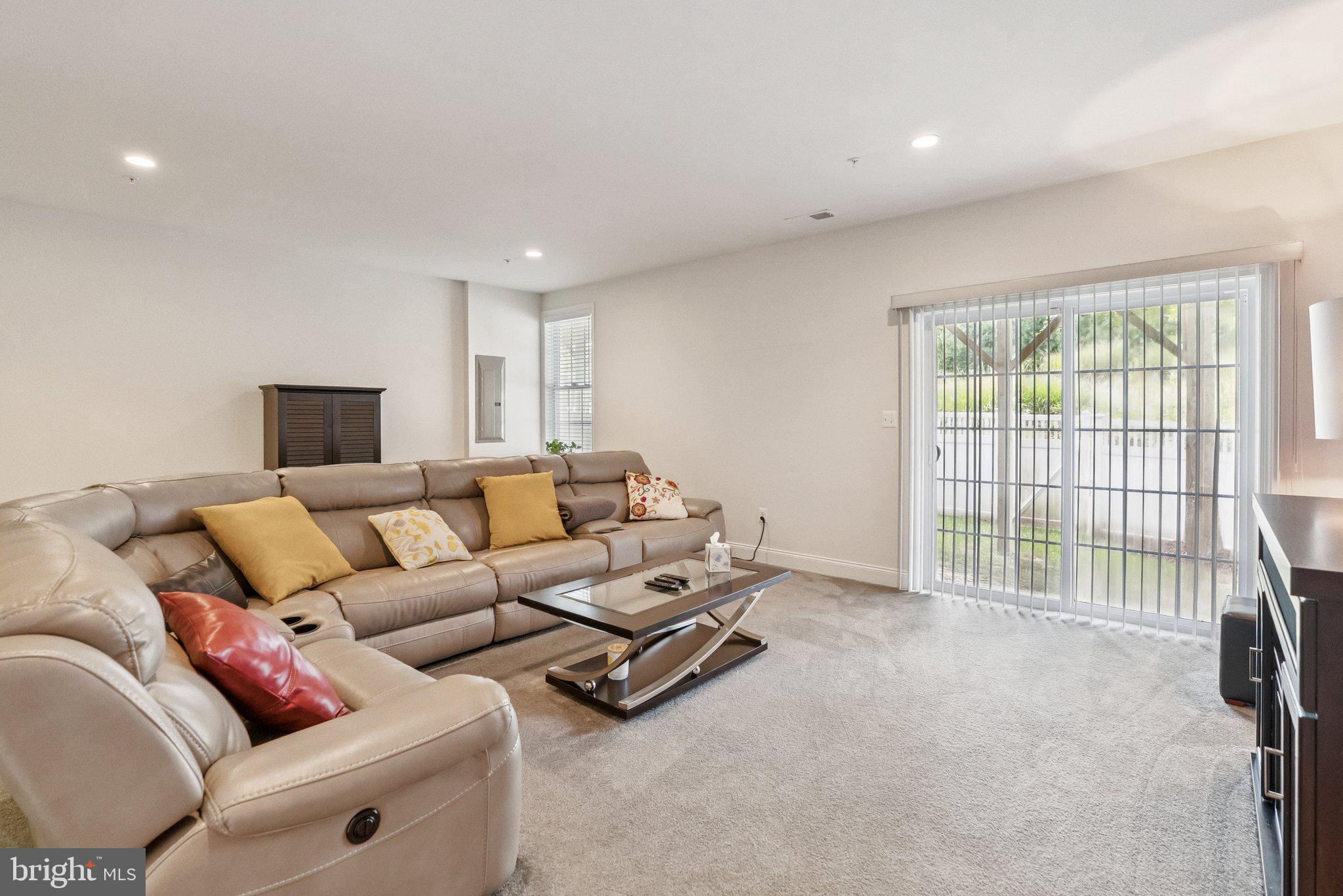 MARLBORO RIDGE - Residential