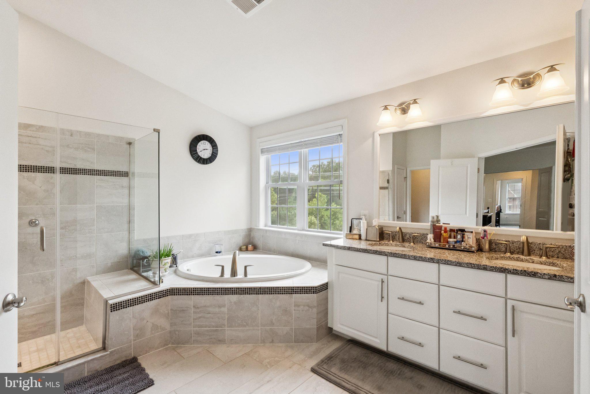 MARLBORO RIDGE - Residential