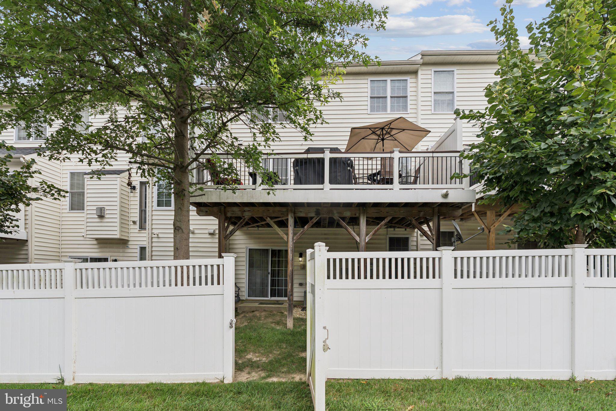 MARLBORO RIDGE - Residential