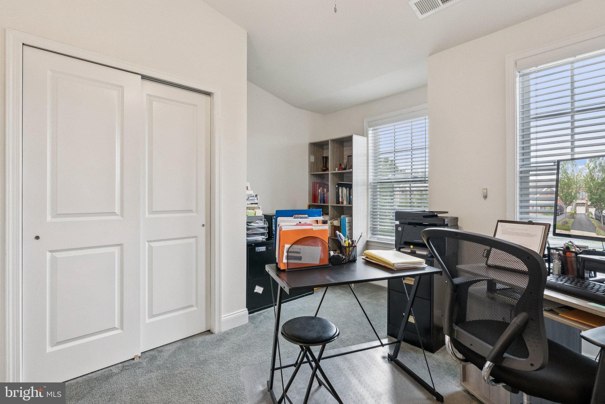 MARLBORO RIDGE - Residential