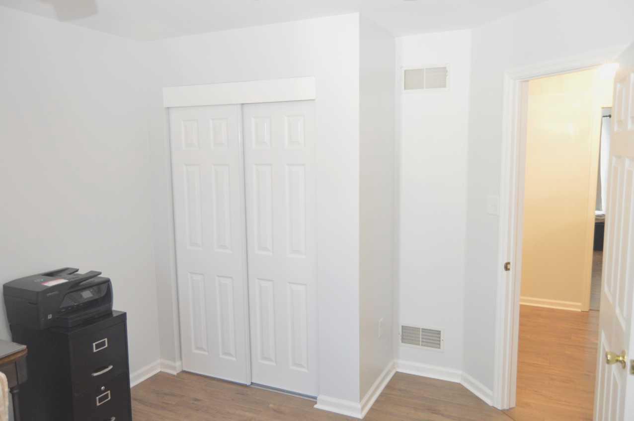 LAUREL SPRINGS - Residential