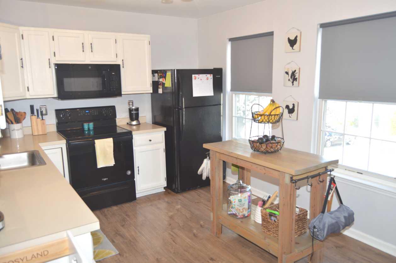 LAUREL SPRINGS - Residential