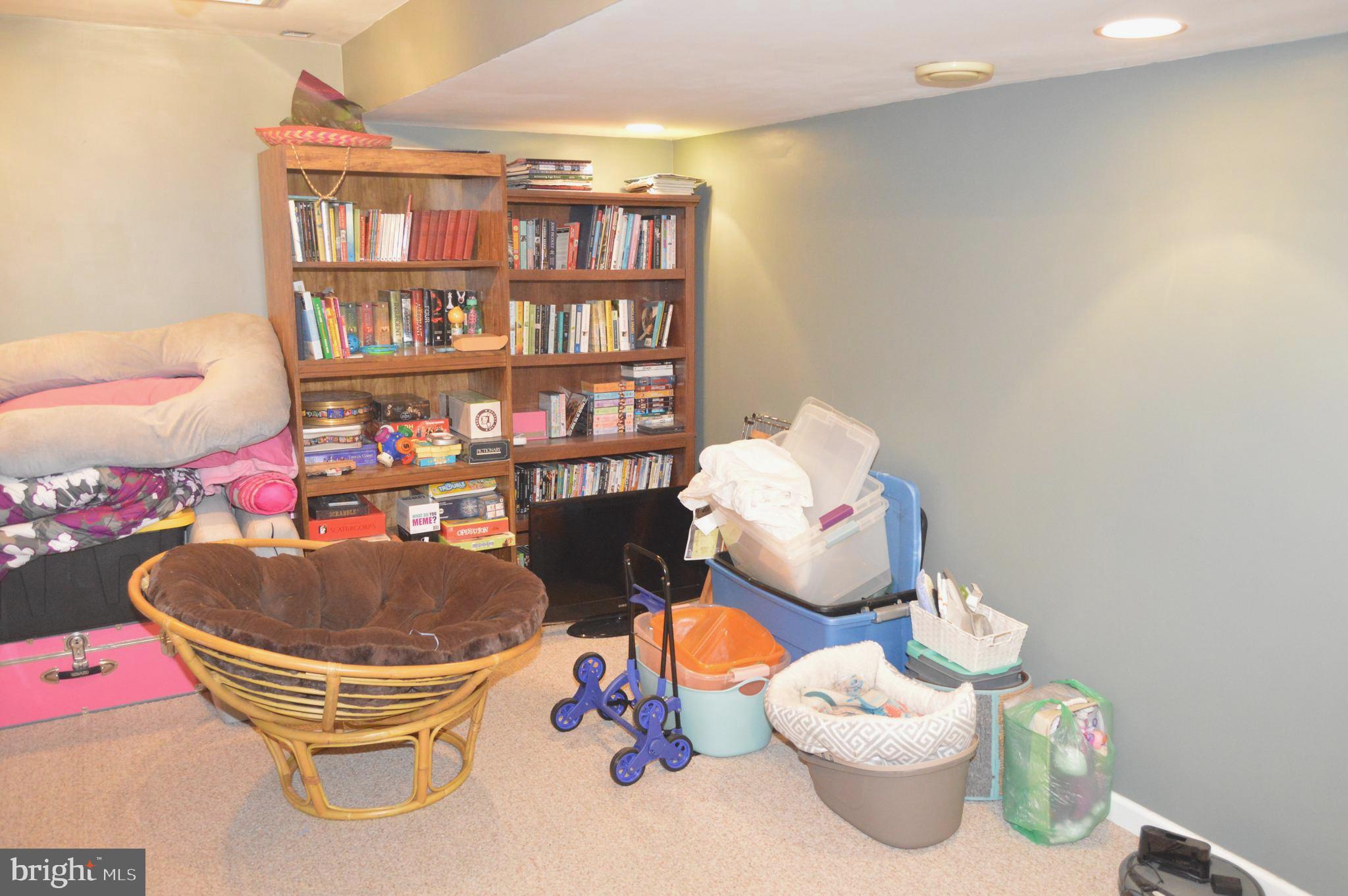 LAUREL SPRINGS - Residential