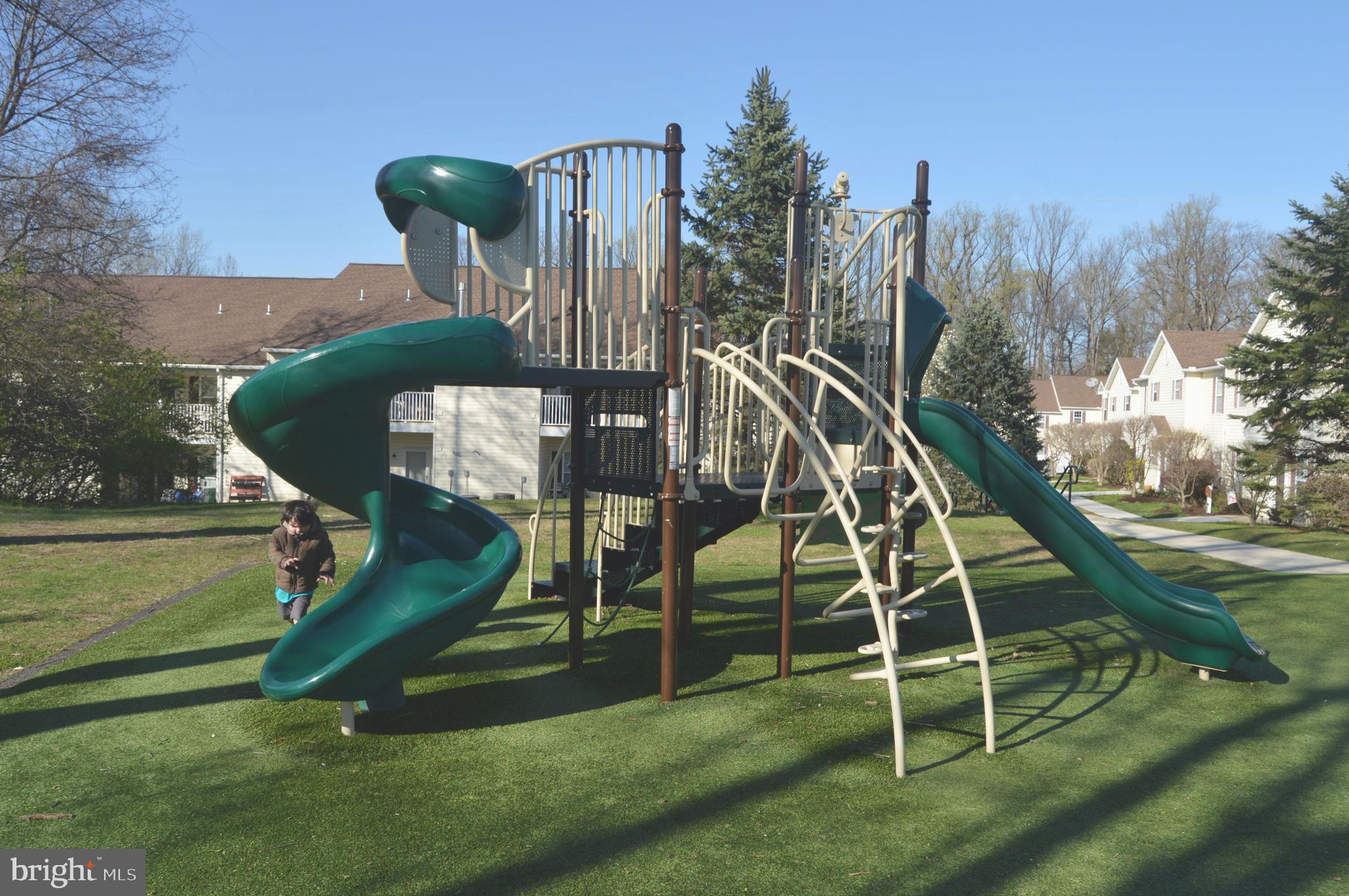 LAUREL SPRINGS - Residential