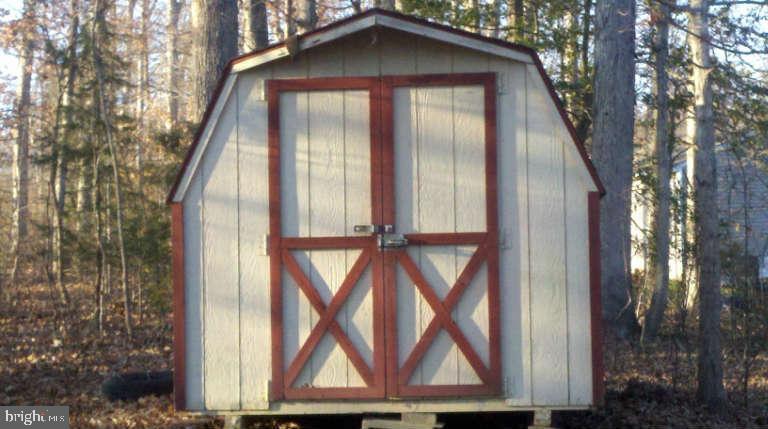 PLANTATION FOREST - Residential Lease