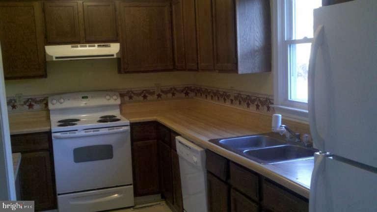 PLANTATION FOREST - Residential Lease