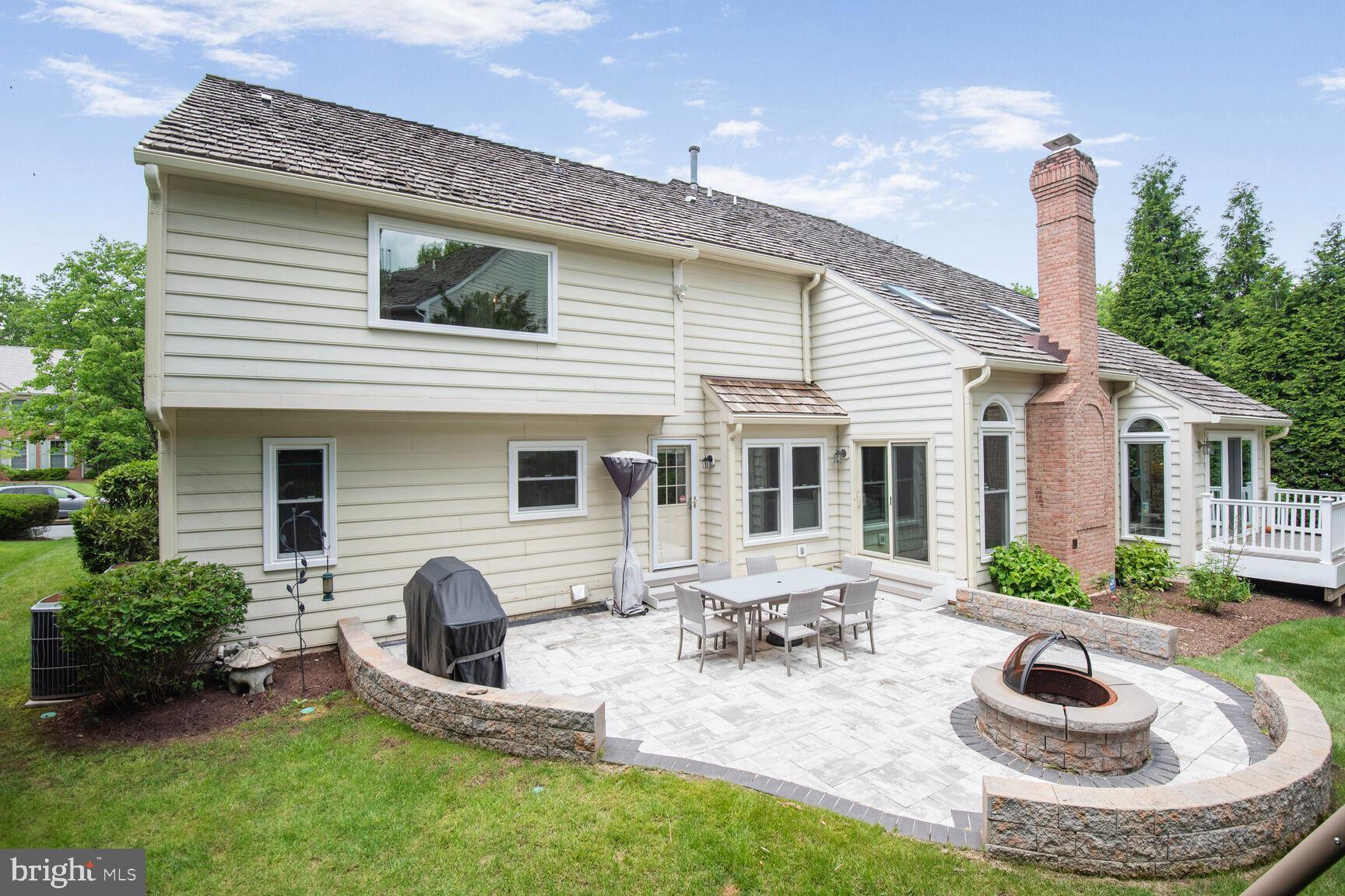 HALLOWELL - Residential