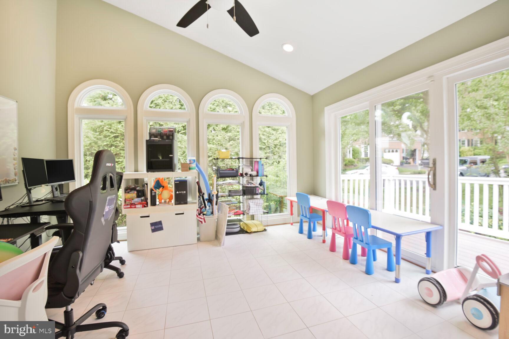 HALLOWELL - Residential