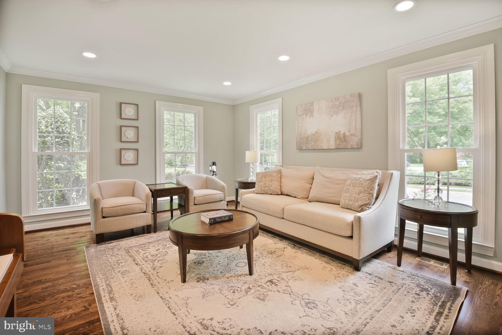 HALLOWELL - Residential