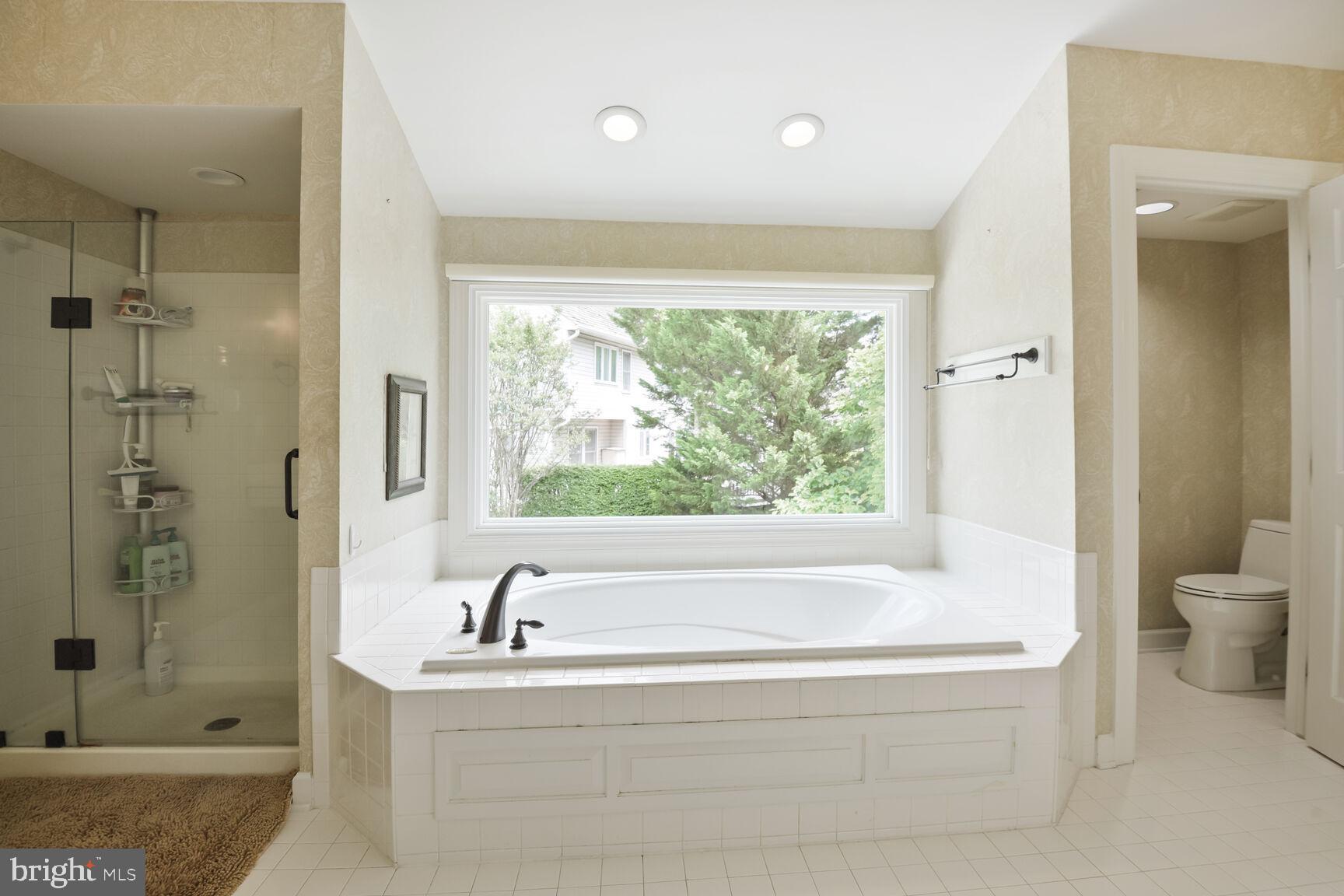 HALLOWELL - Residential