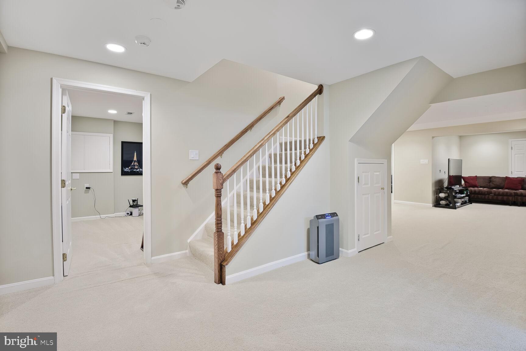 HALLOWELL - Residential